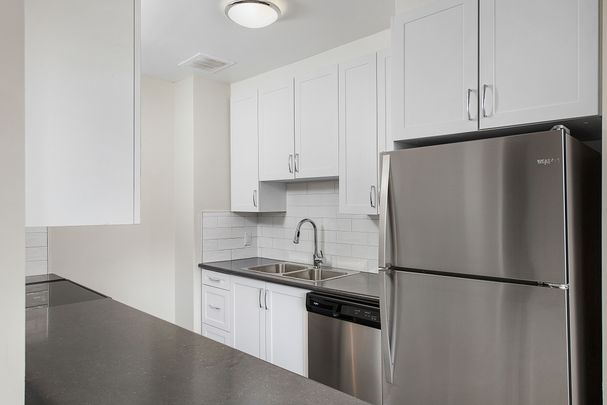 Bloor Street Apartments - Photo 1