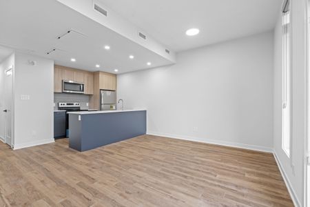 78 Rosemount Avenue Ottawa ON K1Y 1P6 - Photo 2