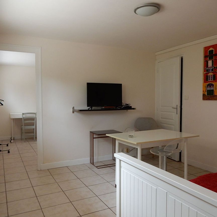 Appartement La Rochelle 2 pièce(s) 30.52 m2 - Photo 1