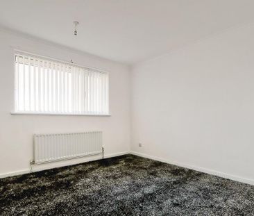 2 bedroom semi-detached house to rent - Photo 5