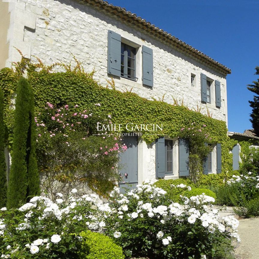 Charmante maison à louer, Paradou, proche centre ville - Photo 1