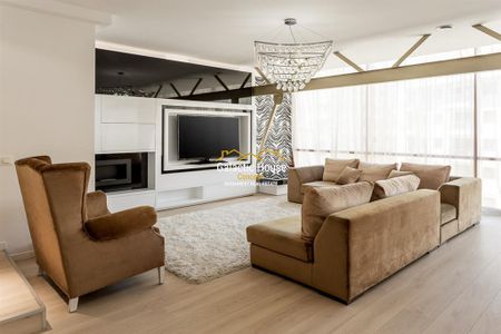 TRIPLEX 5 CAMERE LIFT INTERIOR COMPLEX REZIDENTIAL ZONA HERASTRAU NORDULUI de inchiriat Herastrau, Bucuresti - Photo 3