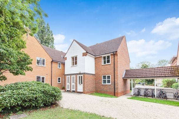 Bishops Court, Marston - Photo 1