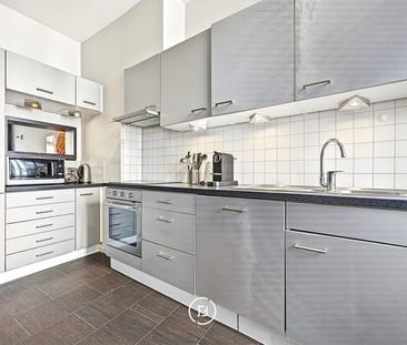 Appartement te huur - foto 2