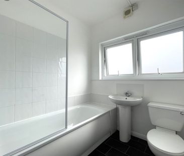 2 bed Flat Clifftown Road, Southend-on-Sea, SS1 - Photo 5