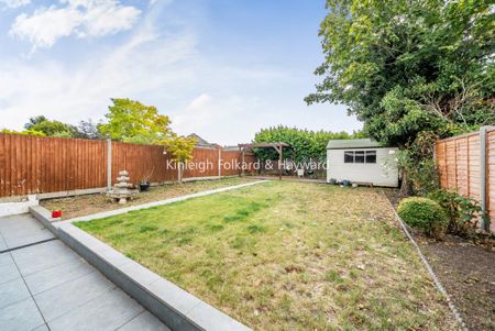 4 bedroom bungalow to rent - Photo 2