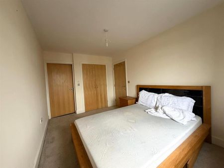 2 bedroom flat to rent - Photo 3