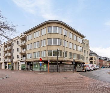 Lichtrijk appartement met 2 slaapkamers in het centrum van Mol! - Photo 1