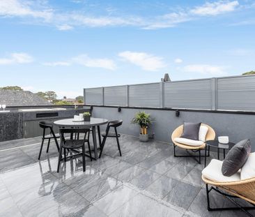 CONVENIENCE AT YOUR DOORSTEP - Photo 2