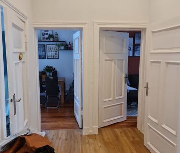 Charmante Altbauwohnung in Citynähe - Photo 1