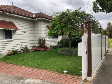 West Footscray - Photo 3