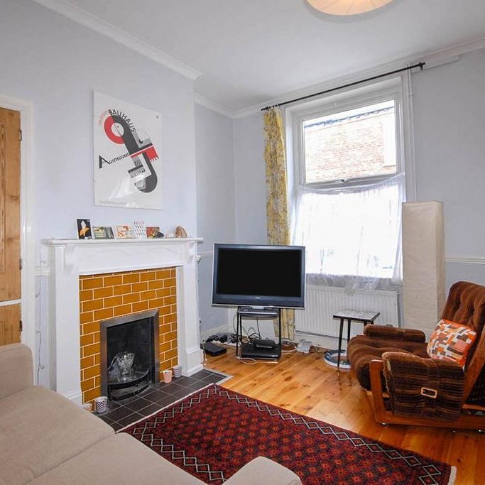 2 bedroom terraced house to rent - Photo 1