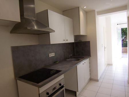 Location Appartement 2 pièces 34m² CAGNES SUR MER 06800 - Photo 2