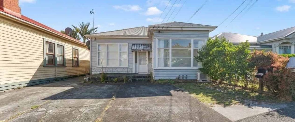 Charming 2-Bedroom Flat! - Photo 1