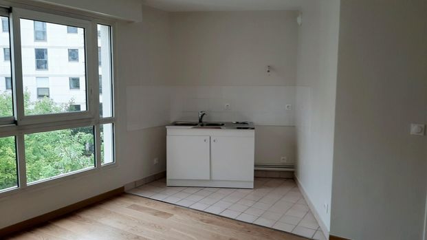 location Appartement T1 DE 26.3m² À PARIS - Photo 1