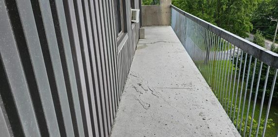 Beau 4 1/2 à louer à Laval - Photo 2