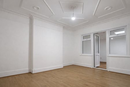 9 Bed End Terrace, Raymead Avenue, CR7 - Photo 3