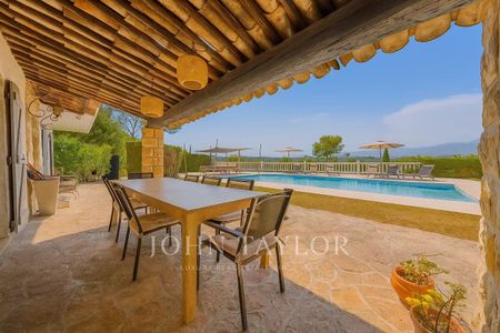 Maison à louer Mougins, Cote d'Azur, France6 500 EUR / Mois - Photo 3