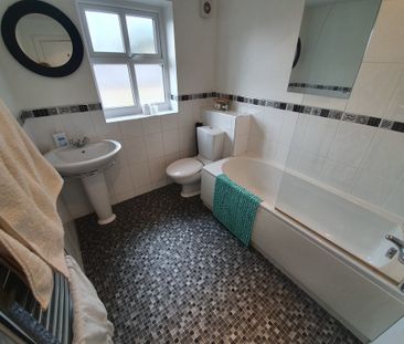 Cross Street, Ramsbottom, Bury - Photo 3