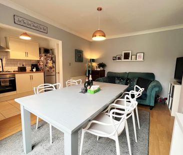 3 bedroom semi-detached house to rent - Photo 5