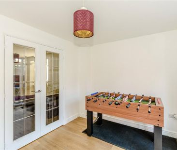 5 bedroom detached house to rent - Photo 3