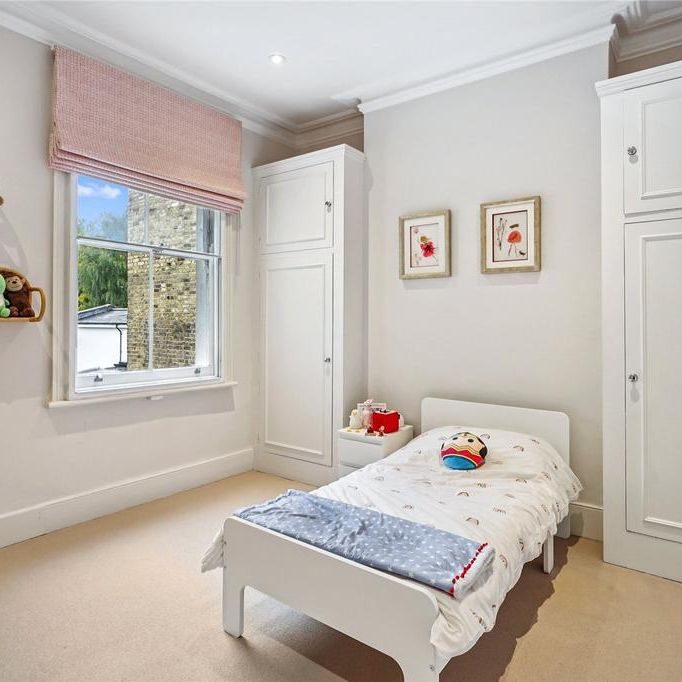 5 bedroom terraced house to rent - Photo 1