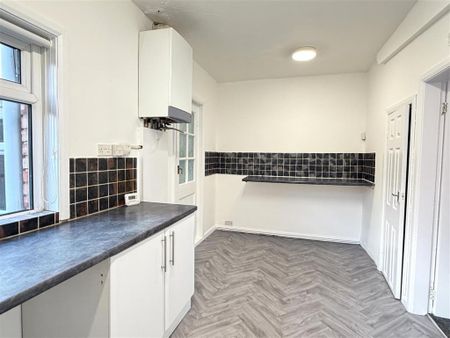 3 bedroom end of terrace house to rent - Photo 5