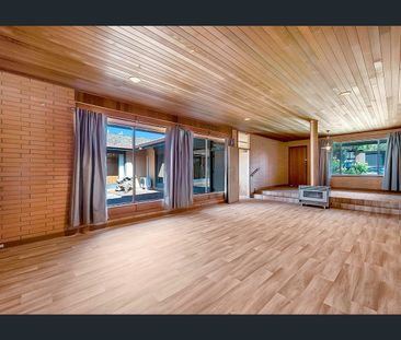 Spacious Family Home in Banksia Park - Photo 3