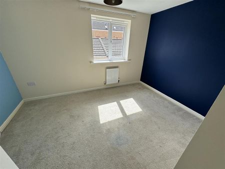 4 bedroom detached house to rent - Photo 5