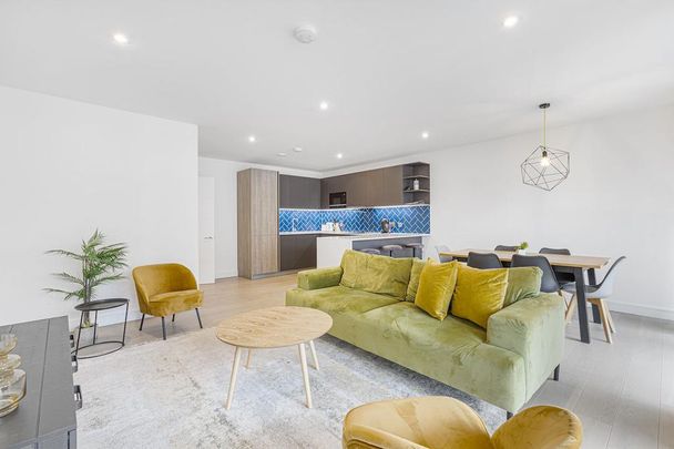 3 bedroom apartment to rent - Photo 1