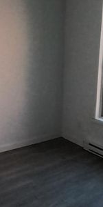 HOCHELAGA ET VIAU GRAND 6 1/2 3 GRANDES CHAMBRES FERMÉE - Photo 4