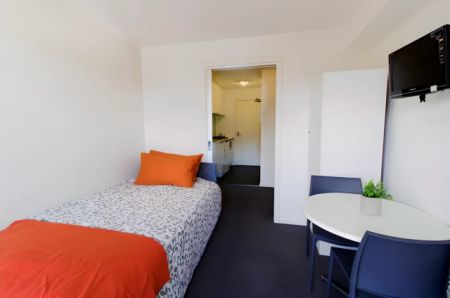 484 Elgar Road, Melbourne - Photo 2