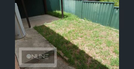 3 Bedroom Townhouse nestled in a lovely quiet complex - Photo 2