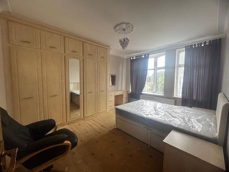 2 bedroom flat to rent - Photo 4