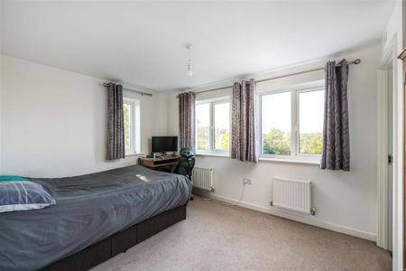 3 bedroom detached house to rent - Photo 5