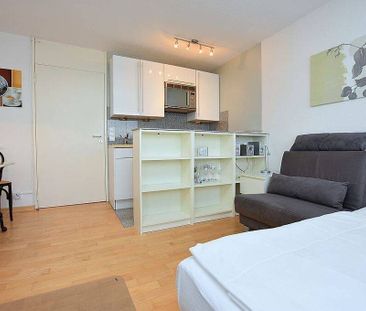 Modern möbliertes Apartment mit Balkon in Sindelfingen - Photo 1