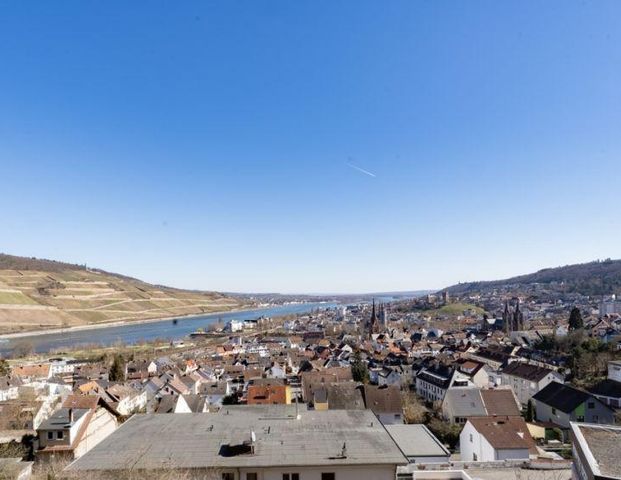 Sanierte 3-Zimmer-Wohnung mit Rheinblick - Foto 1