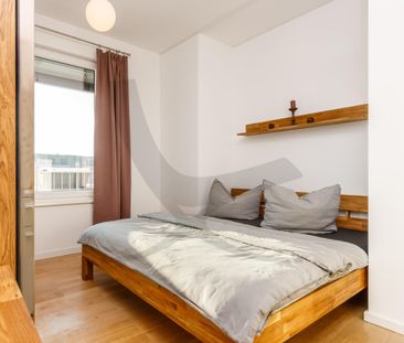 Penthouse Living - Photo 3