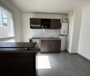 Location Appartement 3 pièces 54m² ST ANDRE DE CUBZAC 33240 - Photo 1