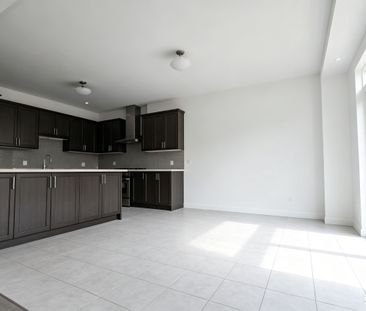 For Lease - 27 Prosperity Way, East Gwillimbury, Ontario - Photo 5