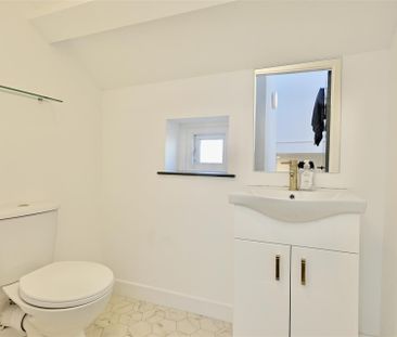 3 bedroom Student Flat to rent in Ridley Place, Newcastle Upon Tyne - Photo 3