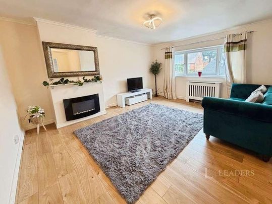 Golden Cross Lane, Catshill, Bromsgrove, Worcestershire, B61 - Photo 1