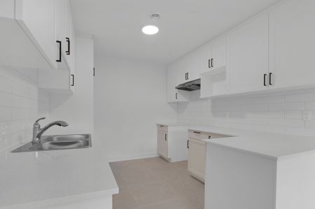 Rue Cousineau, H7G 3J3, Laval - Photo 2