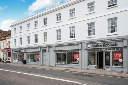 2 bedroom apartment to rent Flat 2, 10 Portland Street, Cheltenham, GL52 - Photo 2