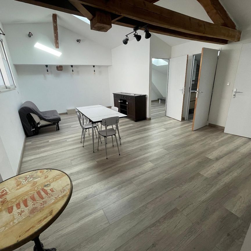 Location Appartement 3 pièces 59m² MILLAU 12100 - Photo 1