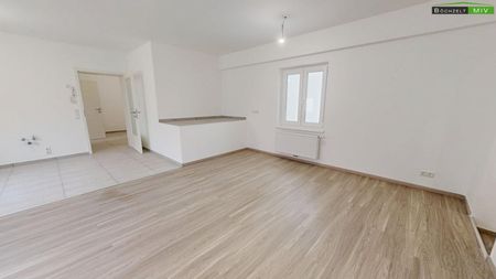 Mietwohnung mit zwei Schlafzimmer ++ NEU SANIERT ++ ca. 84,57 m² - Photo 2