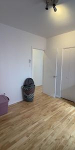 4 1/2 2 chambres 1 salle de bain - Photo 3
