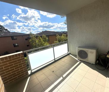 TWO BEDROOM APARTMENT IN THE HEART OF RYDE - Photo 5