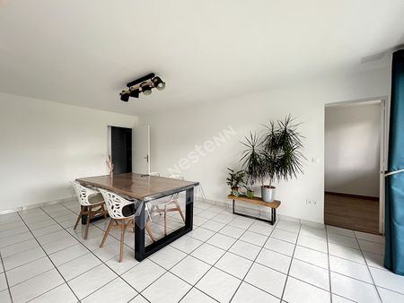 Location Appartement 4 pièces 74m² - Photo 3