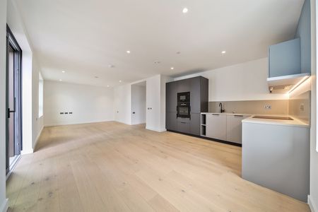 Available from 11/11/2025 - 1 Bed Apartment, Furnished - Photo 5